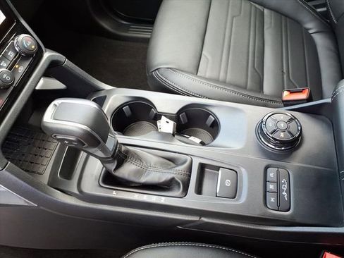 New 2025 Ford Ranger Lariat w/ FX4 Off-Road Package image 10