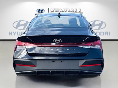 New 2026 Hyundai Elantra Sport image 5