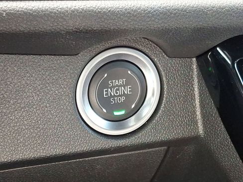 Used 2025 Chevrolet Traverse LT w/ Enhanced Driving Package FWD image 23