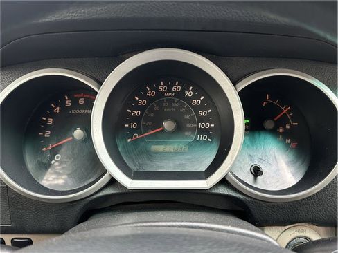 Used 2006 Toyota 4Runner SR5 AWD/4WD image 19
