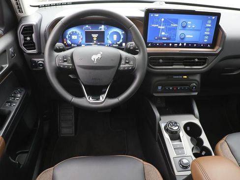 Used 2025 Ford Bronco Sport Outer Banks w/ Outer Banks Tech Package+ image 13