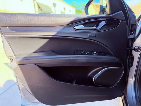 Used 2018 Alfa Romeo Stelvio AWD w/ Convenience Package image 12