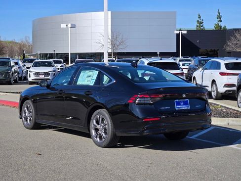 New 2026 Honda Accord EX-L image 6