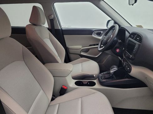Used 2025 Kia Soul LX image 21