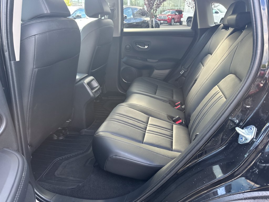 Used 2026 Honda HR-V EX-L image 14