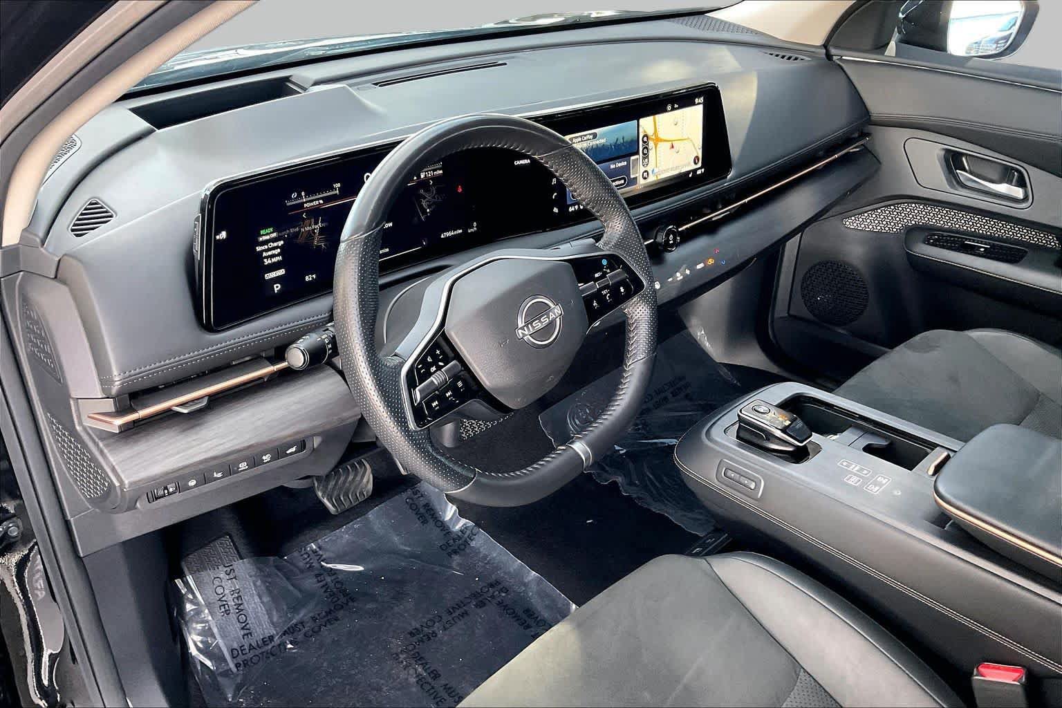 Used 2023 Nissan Ariya AWD image 17