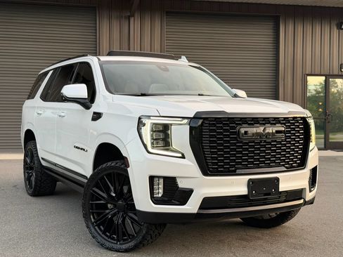 Used 2021 GMC Yukon Denali w/ Denali Ultimate Package AWD/4WD image 1
