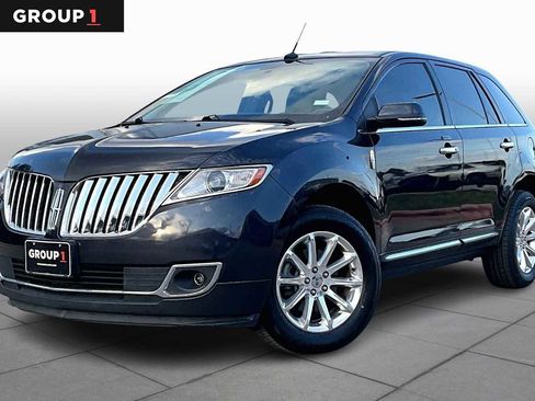 Used 2014 Lincoln MKX FWD w/ Equipment Group 101A image 1