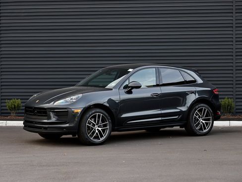 New 2026 Porsche Macan image 1