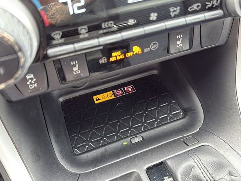 Used 2024 Toyota RAV4 XSE w/ Advanced Technology Package AWD/4WD image 31