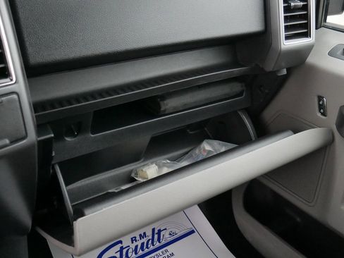 Used 2019 Ford F150 XLT image 44