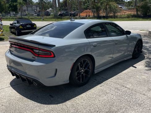 Used 2022 Dodge Charger R/T w/ Blacktop Package RWD image 5