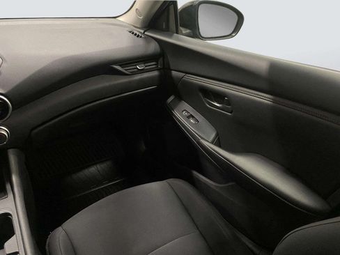 Used 2024 Nissan Sentra S FWD image 21