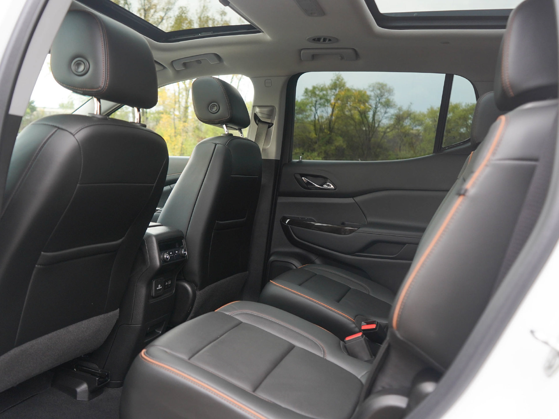 Used 2020 GMC Acadia AT4 w/ Driver Alert Package II AWD/4WD image 20