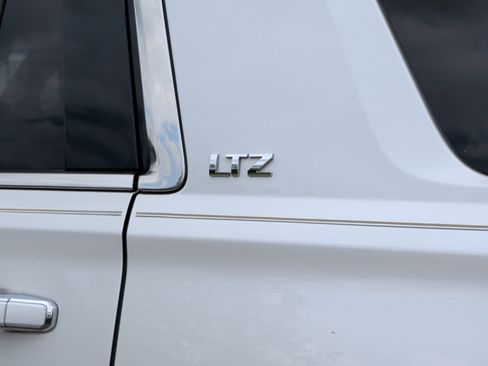 Used 2016 Chevrolet Tahoe LTZ AWD/4WD image 12
