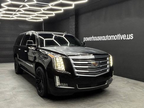 Used 2016 Cadillac Escalade ESV Platinum RWD image 12