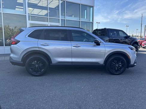 Used 2023 Honda CR-V Sport image 8