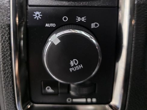 Used 2017 RAM 1500 Sport image 39