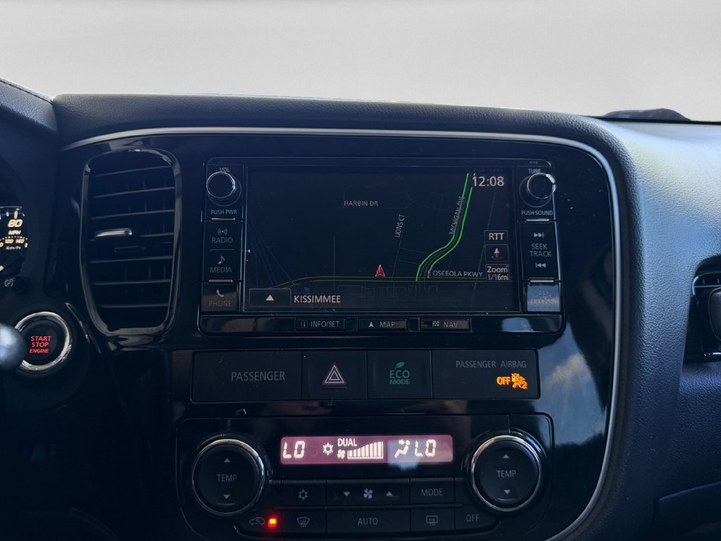Used 2016 Mitsubishi Outlander SEL FWD image 14