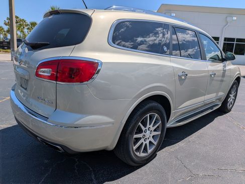 Used 2013 Buick Enclave Leather FWD image 4
