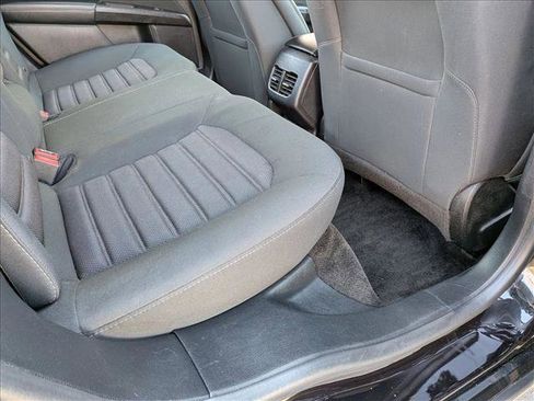 Used 2019 Ford Fusion SE image 17