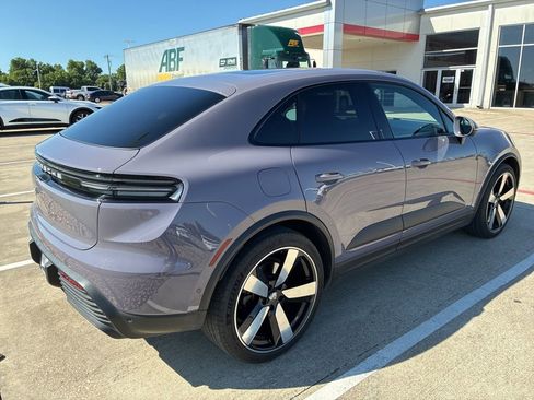 Used 2024 Porsche Macan 4 Electric AWD/4WD image 2