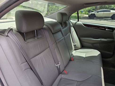 Used 2004 Lexus ES 330 FWD image 29