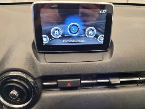 Used 2017 Toyota Yaris iA image 25