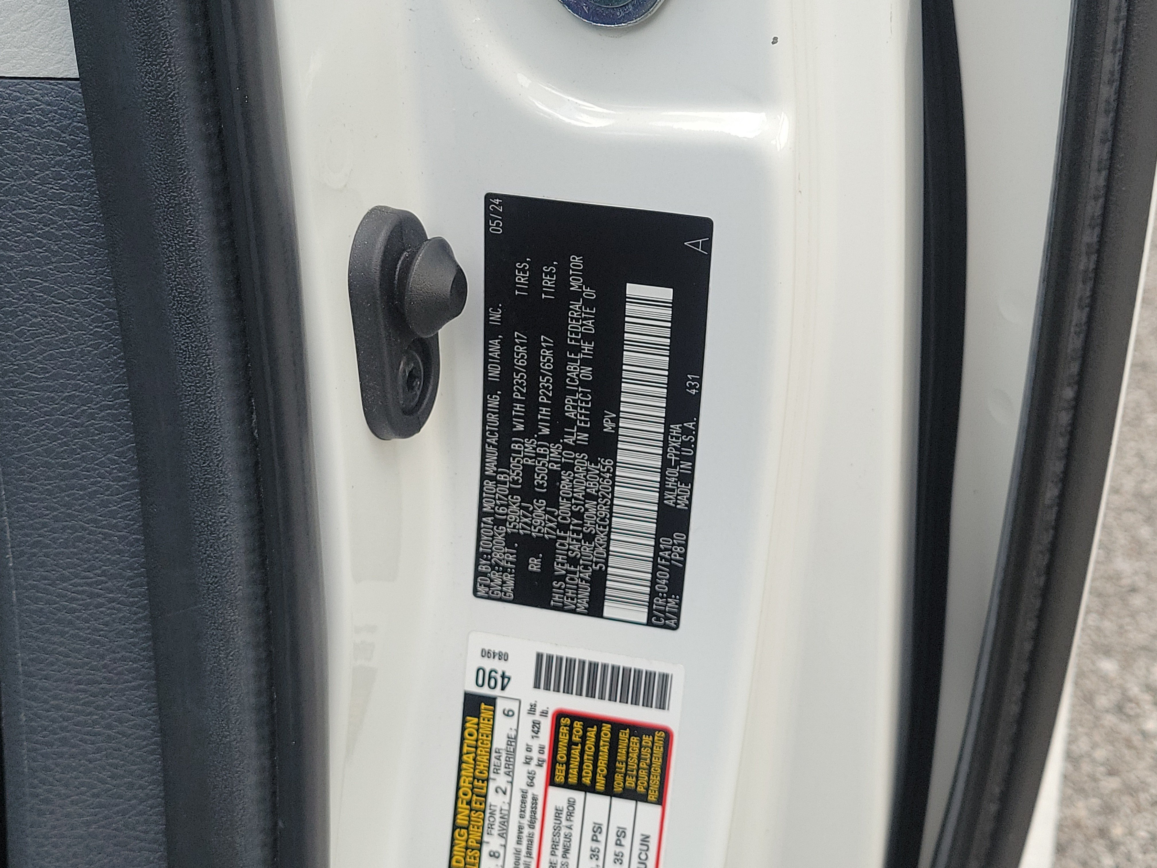 Used 2024 Toyota Sienna LE FWD image 31