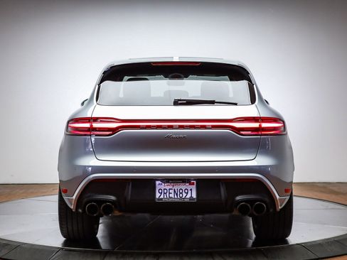 Used 2025 Porsche Macan image 7