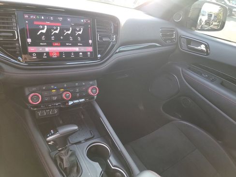 Used 2025 Dodge Durango GT image 22
