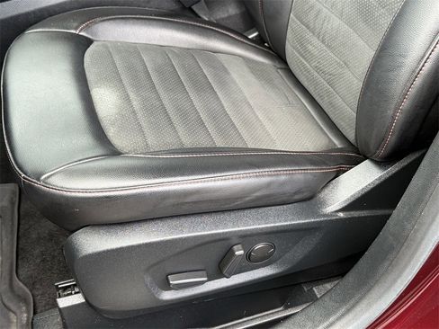 Used 2021 Ford Edge ST-Line image 15