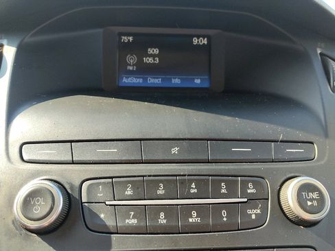 Used 2018 Ford Focus SE w/ SE Appearance Package FWD image 25