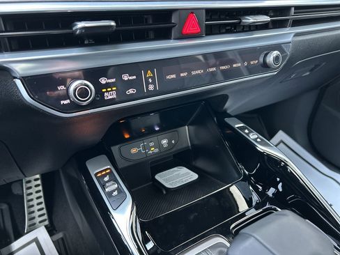 New 2026 Kia Sorento SX Prestige AWD/4WD image 24