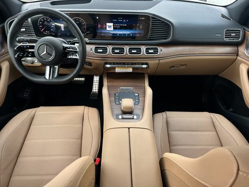 New 2026 Mercedes-Benz GLS 580 4MATIC image 13