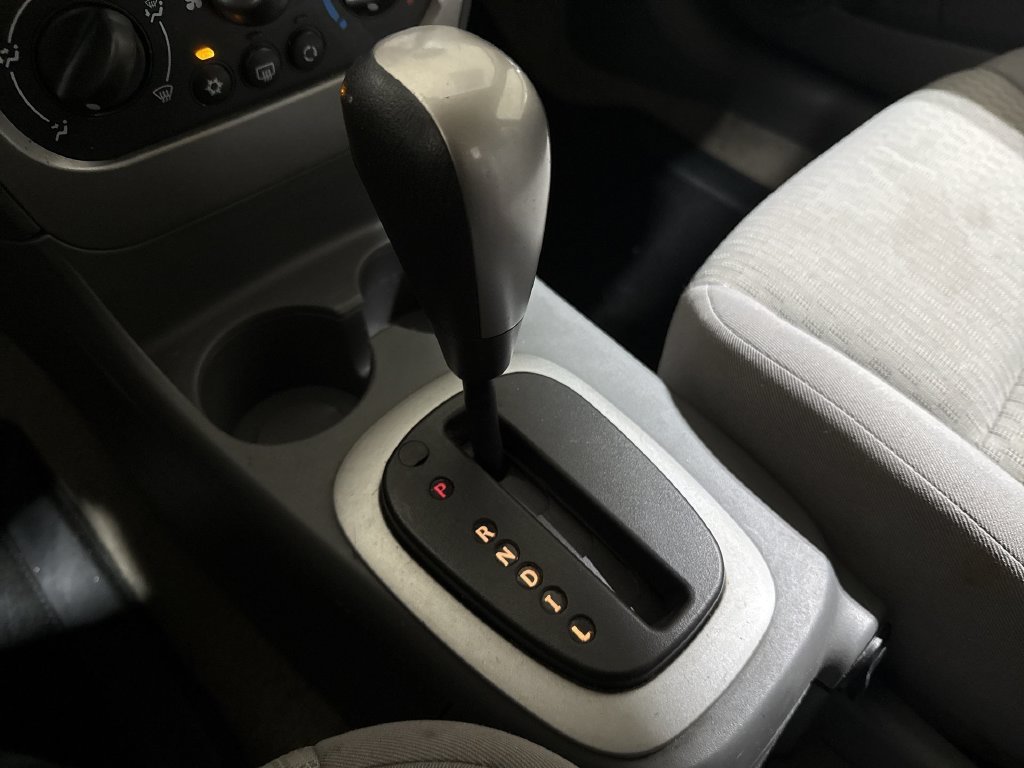Used 2006 Saturn ION Level 2 w/ Preferred Pkg FWD image 16