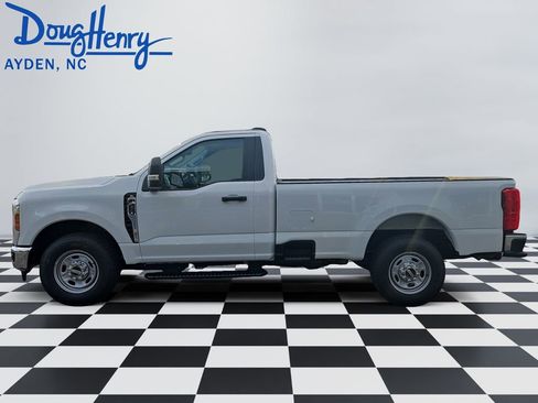 New 2026 Ford F250 XL w/ XL Chrome Package image 2