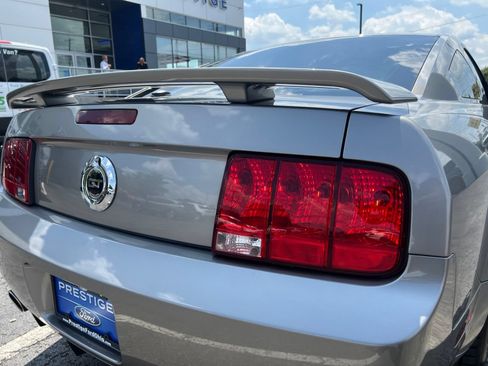 Used 2009 Ford Mustang GT RWD image 35