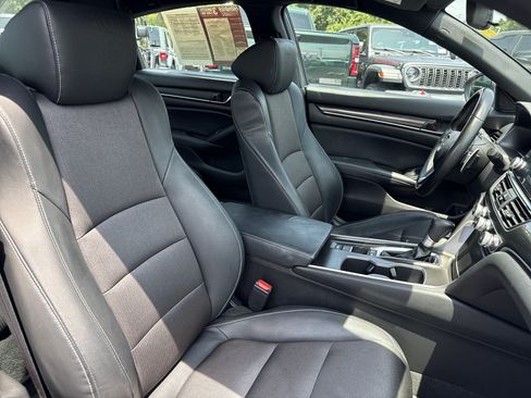 Used 2018 Honda Accord Sport image 30