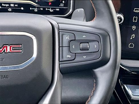 Used 2023 GMC Sierra 1500 AT4 w/ AT4 Preferred Package AWD/4WD image 26