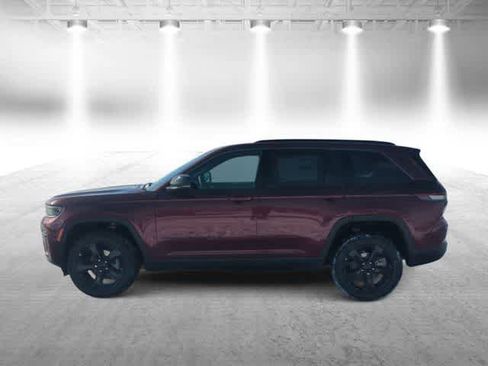 New 2026 Jeep Grand Cherokee Limited w/ Limited Altitude Package image 5