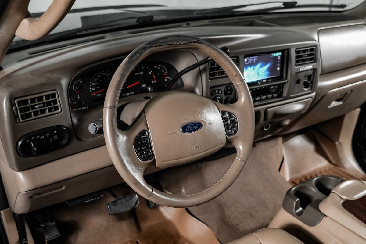 Used 2004 Ford Excursion Limited AWD/4WD image 15