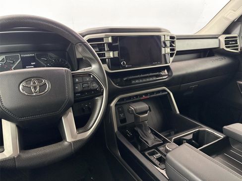 Used 2023 Toyota Tundra SR5 w/ SR5 Convenience Package AWD/4WD image 31