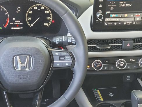 Used 2024 Honda HR-V EX-L image 14