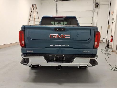 Used 2024 GMC Sierra 1500 SLT w/ SLT Premium Plus Package AWD/4WD image 4
