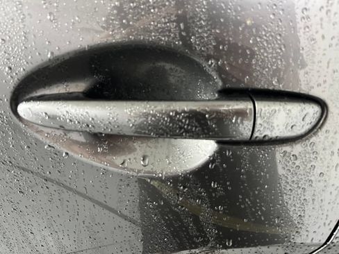 Used 2017 MAZDA CX-9 Touring FWD image 17