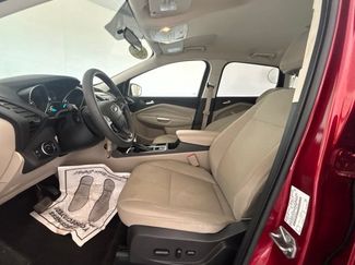 Used 2017 Ford Escape SE AWD/4WD video 2
