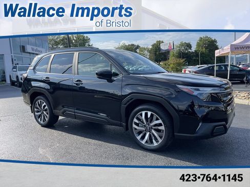 Used 2025 Subaru Forester Touring w/ Popular Package - Touring AWD/4WD image 1