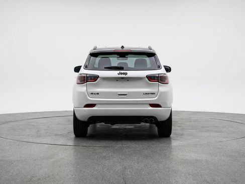 Used 2025 Jeep Compass Limited AWD/4WD image 7