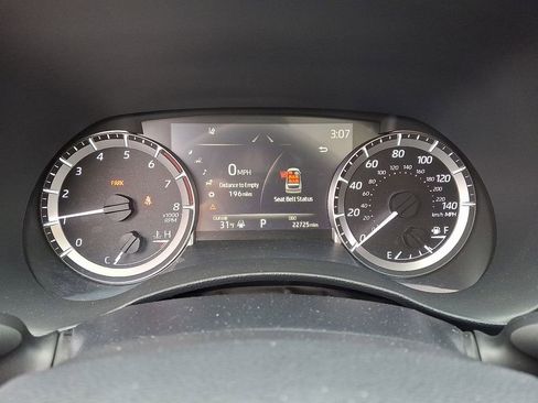 Used 2023 Toyota Highlander XLE image 26